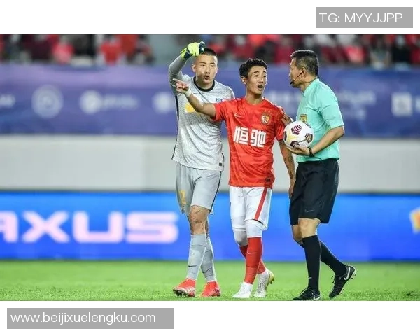 蓉城双线作战压力大 韦世豪伤病恢复慢于预期影响球队表现 蓉城双线作战压力大 韦世豪伤病恢复慢于预期影响球队表现